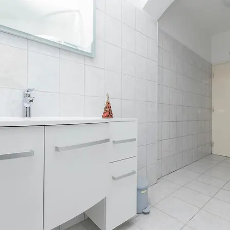 Rosanda Apartamento Pirovac