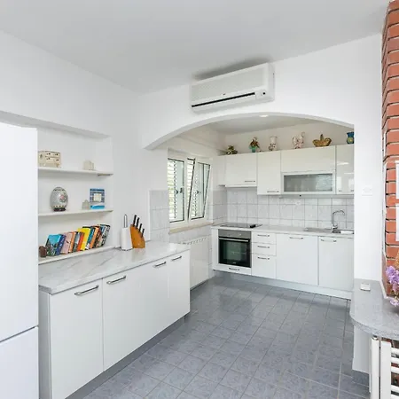 Apartamento Rosanda *