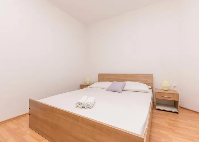 Rosanda Appartement Pirovac