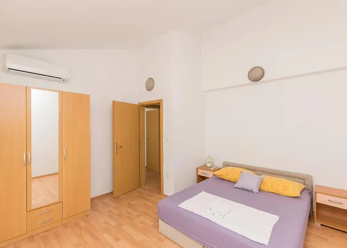 Rosanda Appartement Pirovac