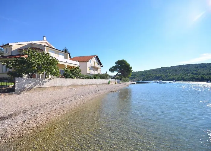 Rosanda アパート *